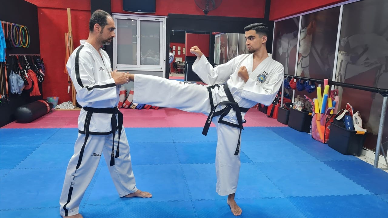 taekwondo-agias-paraskeyis-a-s-f-taekwondo-agia-paraskeyi-sportshunter-9