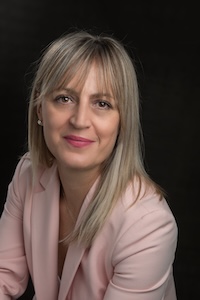 Τζατζάκη Θεοδώρα ‘Δώρα’<br> Σύμβουλος αθλητικής ψυχολογίας<br>Aπόφοιτη του Τμήματος Επιστήμης Φυσικής Αγωγής και Αθλητισμού του Δημοκρίτειου Πανεπιστημίου Θράκης και κάτοχος μεταπτυχιακού τίτλου σπουδών (MSc) και Διδάκτωρ του Πανεπιστημίου Θεσσαλίας με ειδίκευση στην Ψυχολογία της Άσκησης και στην Αθλητική Ψυχολογία