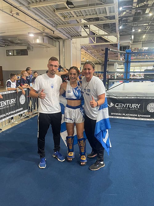 iron-team-agia-varvara-kick-boxing-agia-varvara-asimeni-pagkosmia-protathlitria-wako-i-christina-trogadi-tou-iron-team-agias-varvaras-stin-oungaria-sportshunter-2