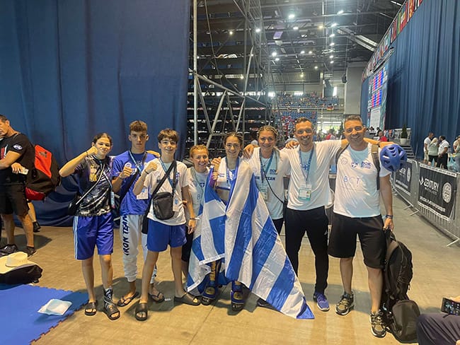 iron-team-agia-varvara-kick-boxing-agia-varvara-asimeni-pagkosmia-protathlitria-wako-i-christina-trogadi-tou-iron-team-agias-varvaras-stin-oungaria-sportshunter-3