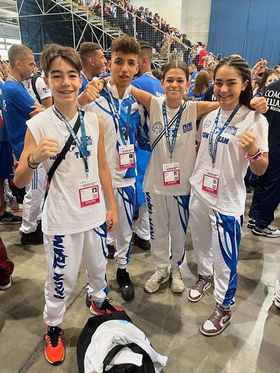 iron-team-agia-varvara-kick-boxing-agia-varvara-asimeni-pagkosmia-protathlitria-wako-i-christina-trogadi-tou-iron-team-agias-varvaras-stin-oungaria-sportshunter-4