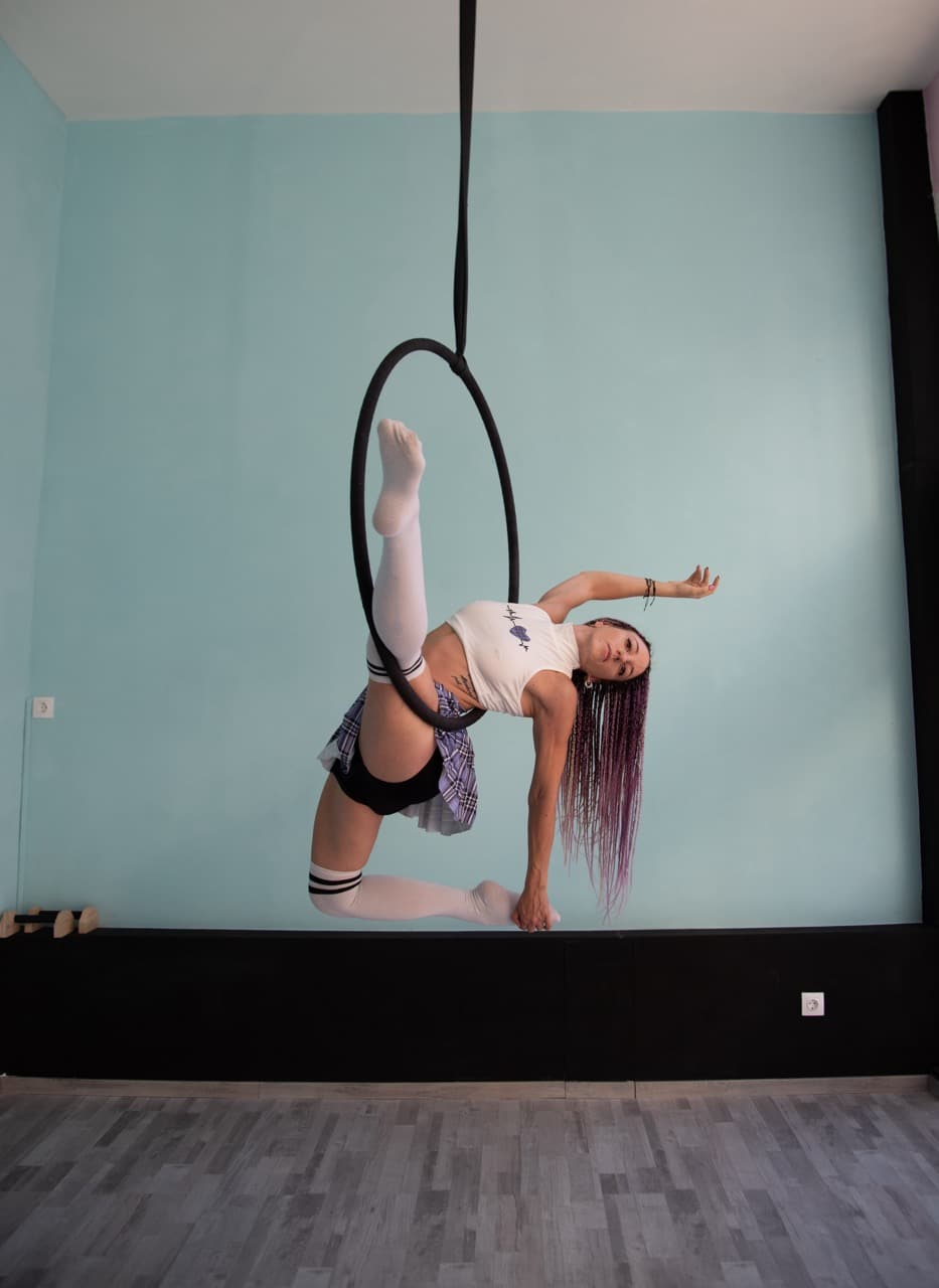 stardust-pole-and-aerial-pole-dancing-athina-sportshunter-5