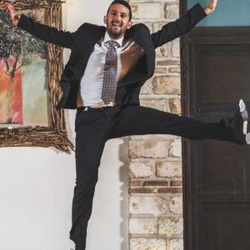 Τίμος Δαμόπουλος<br>Dance Instructor