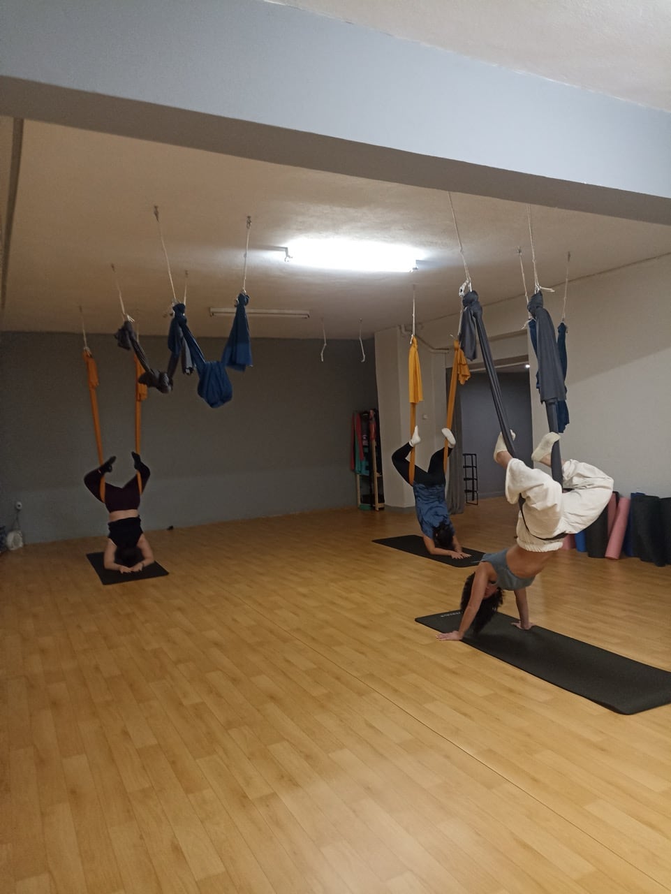 cure-body-and-mind-aerial-yoga-thessaloniki-sportshunter-2