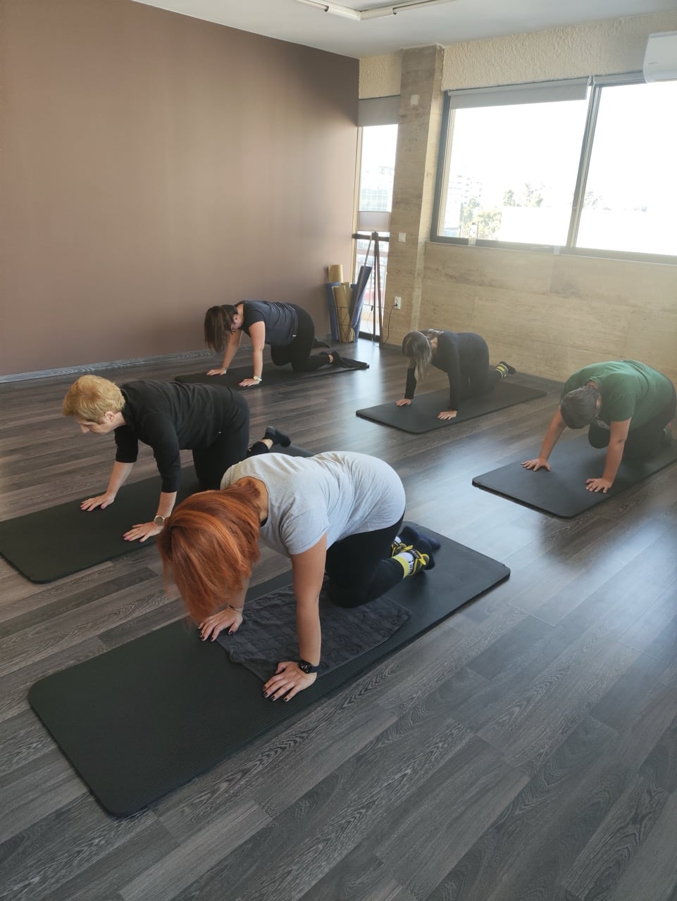 movement-therapy-pilates-mat-athina-sportshunter-3