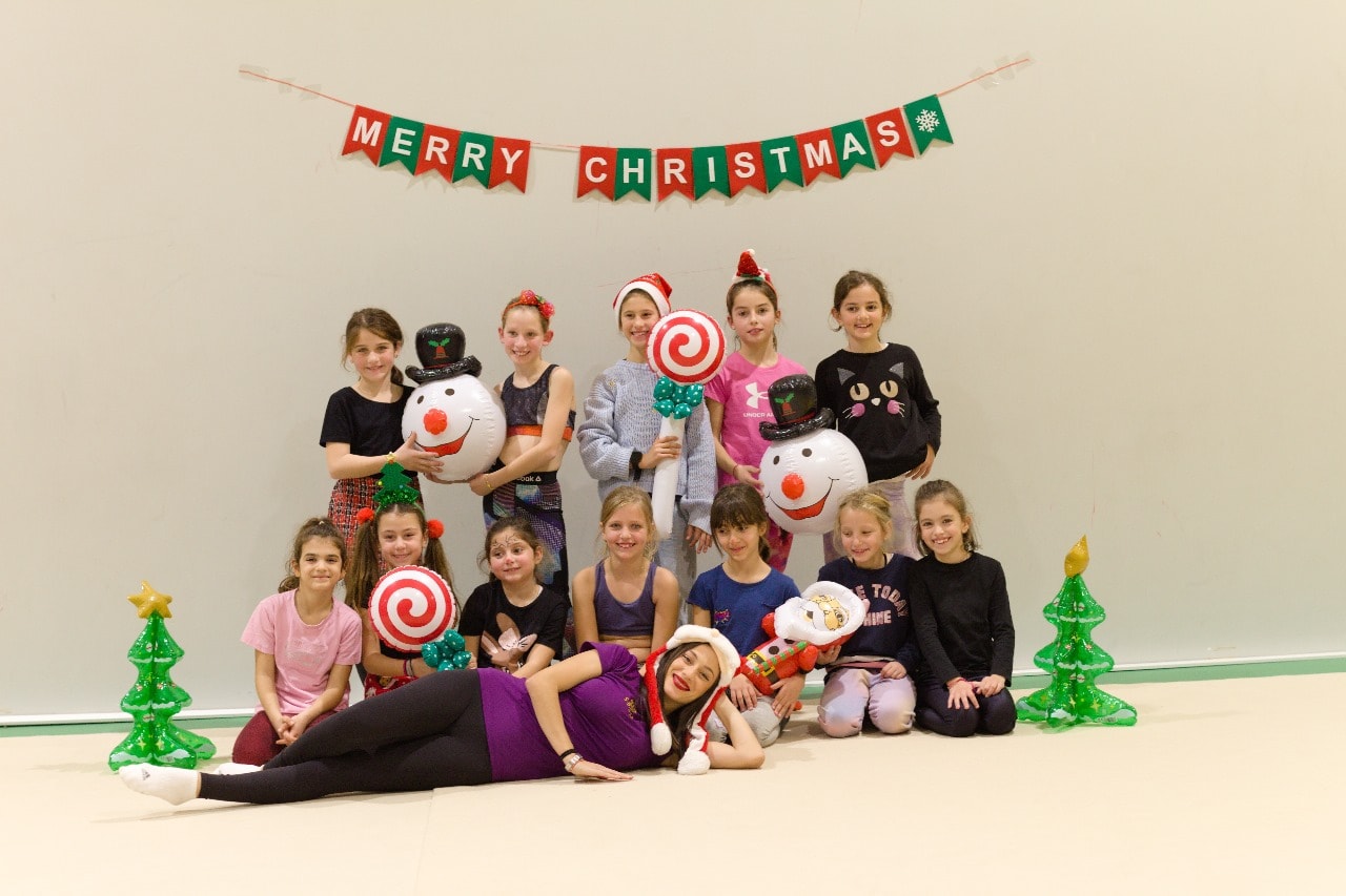 aigli-thessalonikis-rythmiki-gymnastiki-thessaloniki-eortastiki-proponisi-sportshunter-15