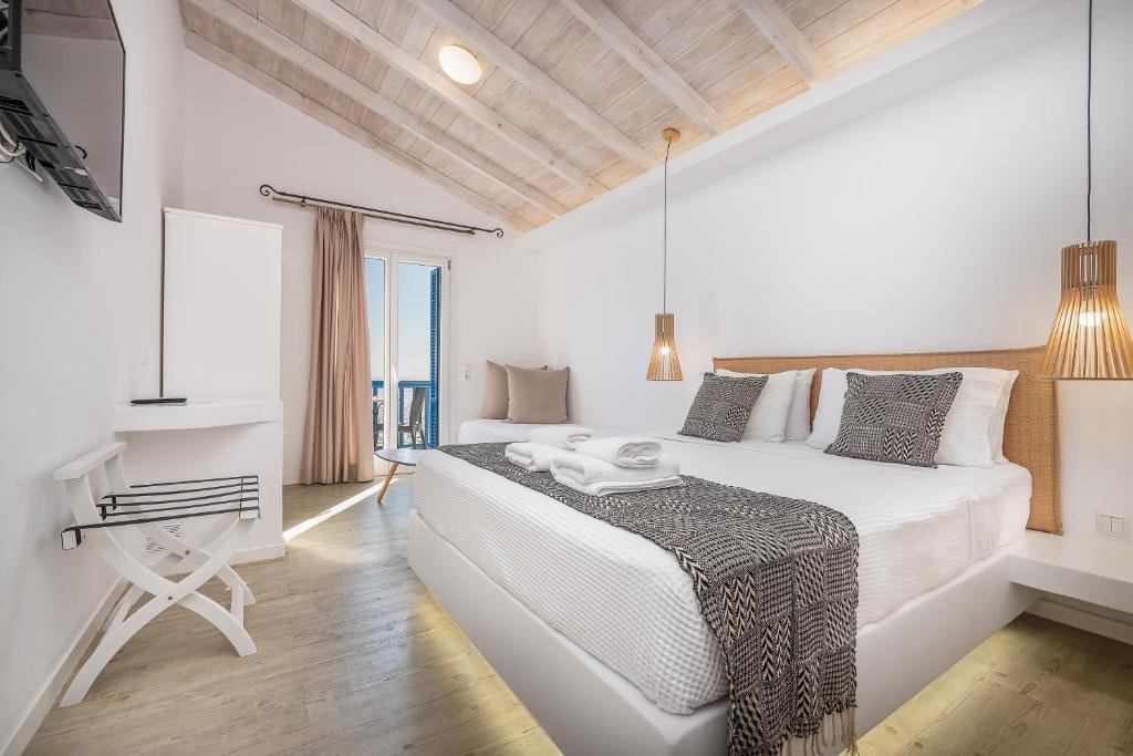 move-your-life-yoga-glyfada-retreat-andros-sportshunter-8