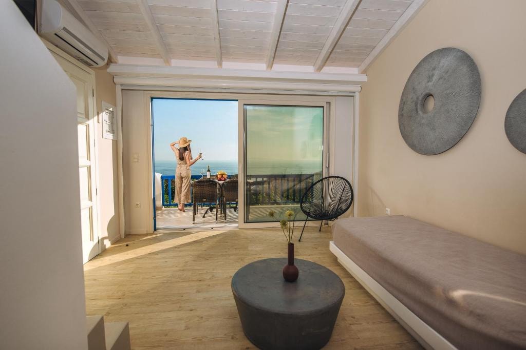 move-your-life-yoga-glyfada-retreat-andros-sportshunter-9