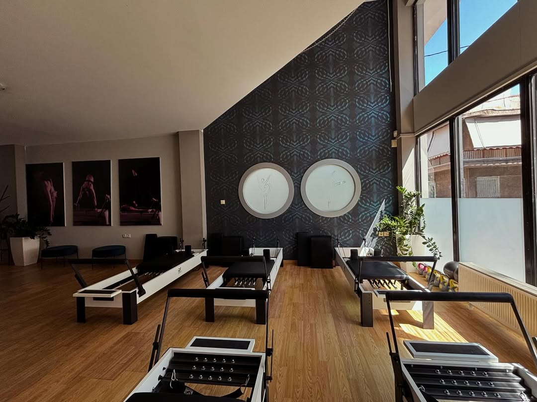 light-balance-studio-pilates-reformer-peristeri-2
