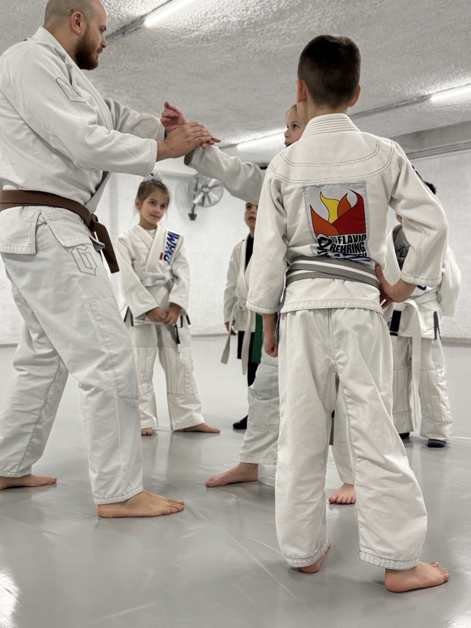 vanguard-school-brazilian-jiu-jitsu-larisa-gi-sportshunter-3