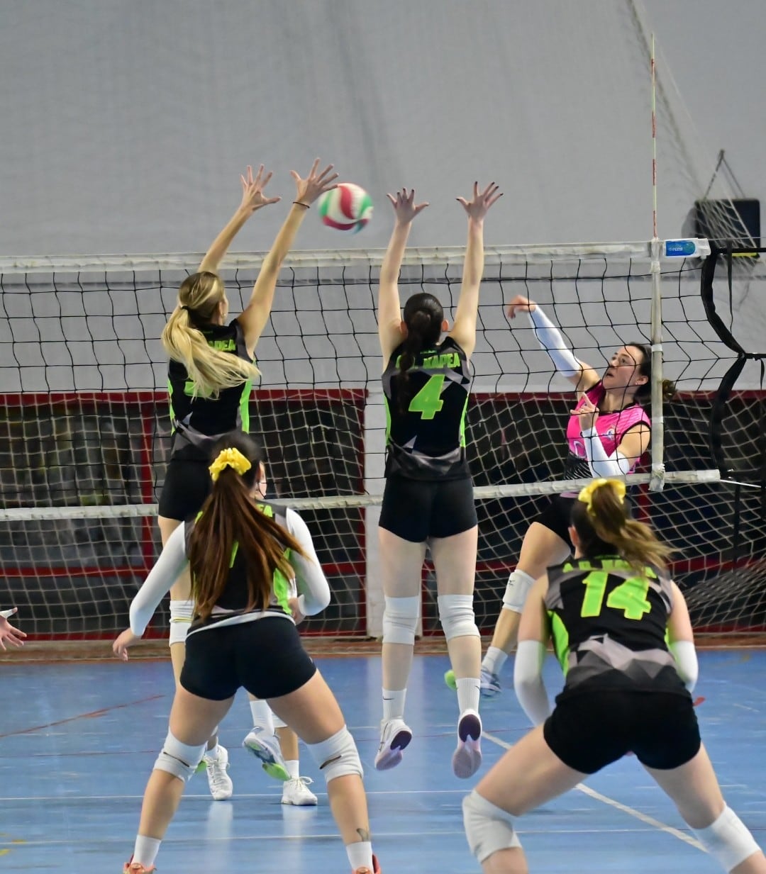 a-o-karea-volley-vironas-gynaikes-sportshunter-2025-3