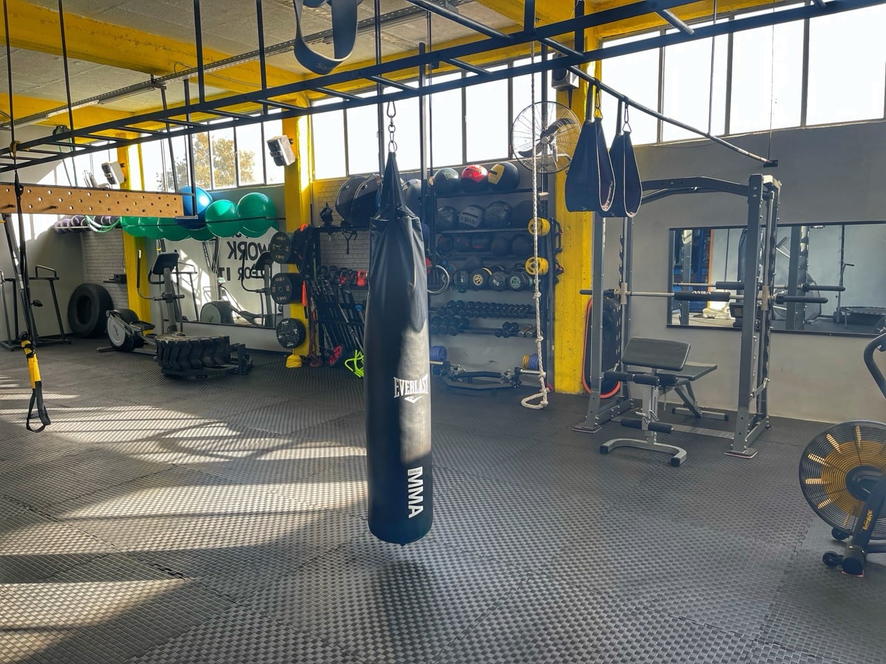 iron-team-crossfit-agia-varvara-sportshunter-1