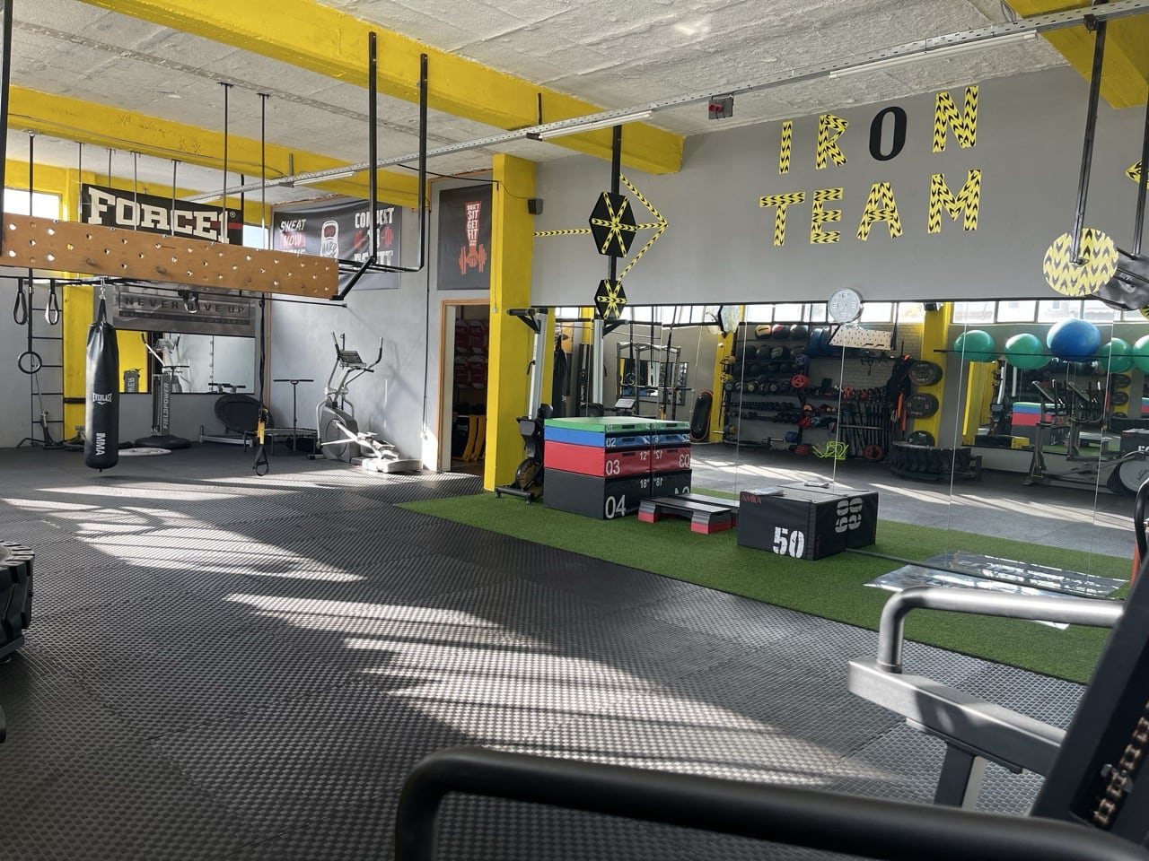 iron-team-crossfit-agia-varvara-sportshunter-2