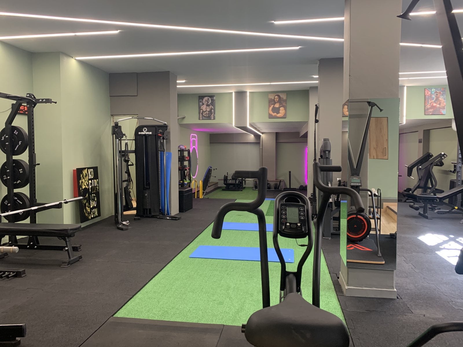 selfmade-fitnesshub-gymnastirio-peiraias-xoros-sportshunter-16