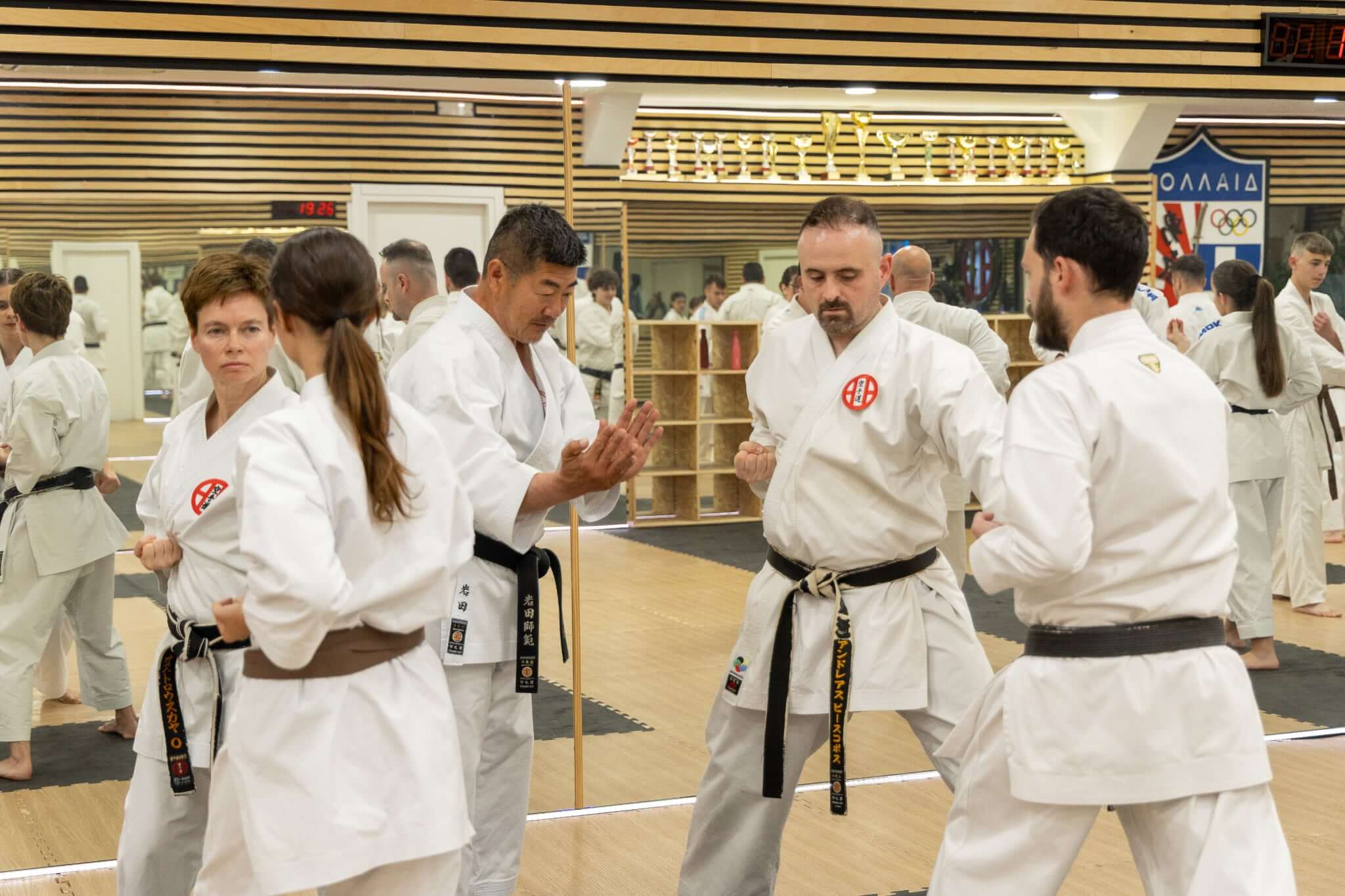 victorious-karate-psachna-seminario-karate-hanshi-iwata-genzo-8-dan-sportshunter-8