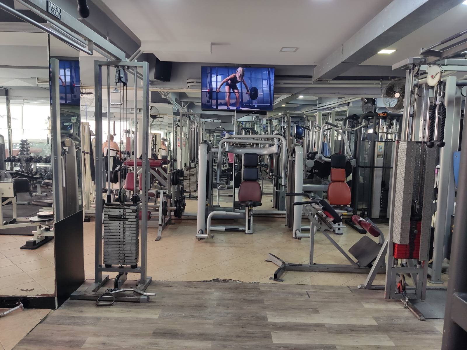 bigger-gym-nikaia-gymnastirio-nikaia-sportshunter-11