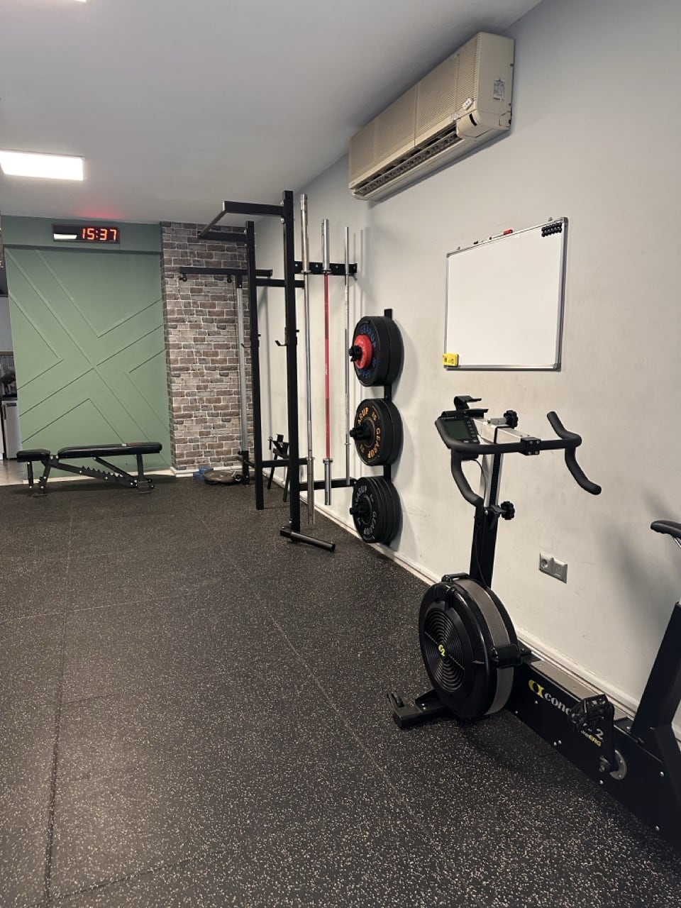 evolution-health-and-fitness-studio-agia-gymnastirio-paraskevi-sportshunter-xoros-6