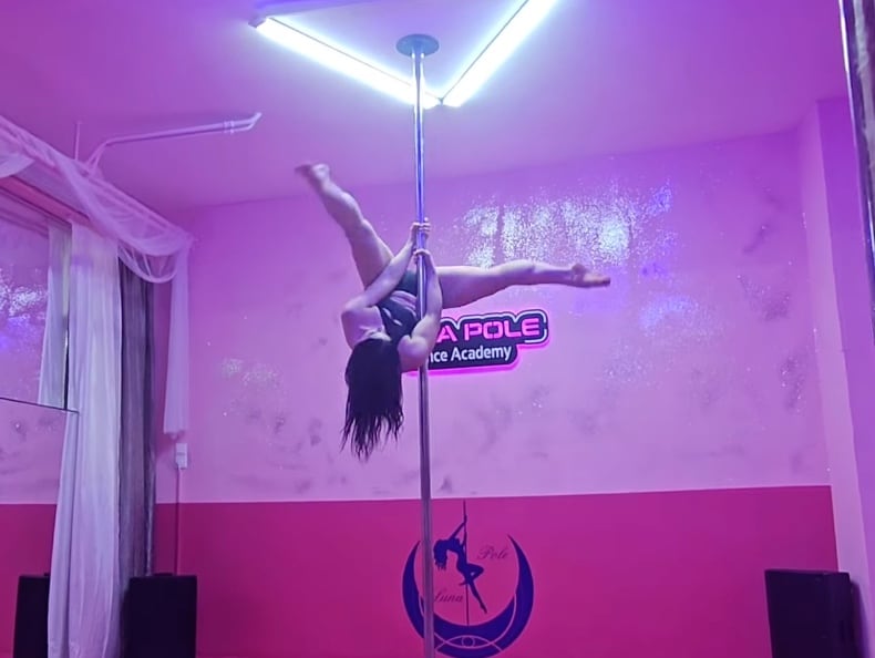 Luna Pole Dance Academy