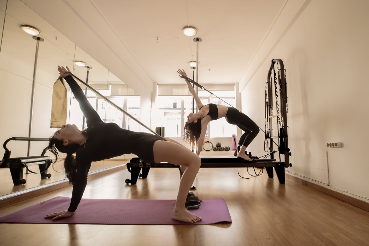 8th-floor-pole-and-pilates-pilates-mat-athina-sportshunter-13