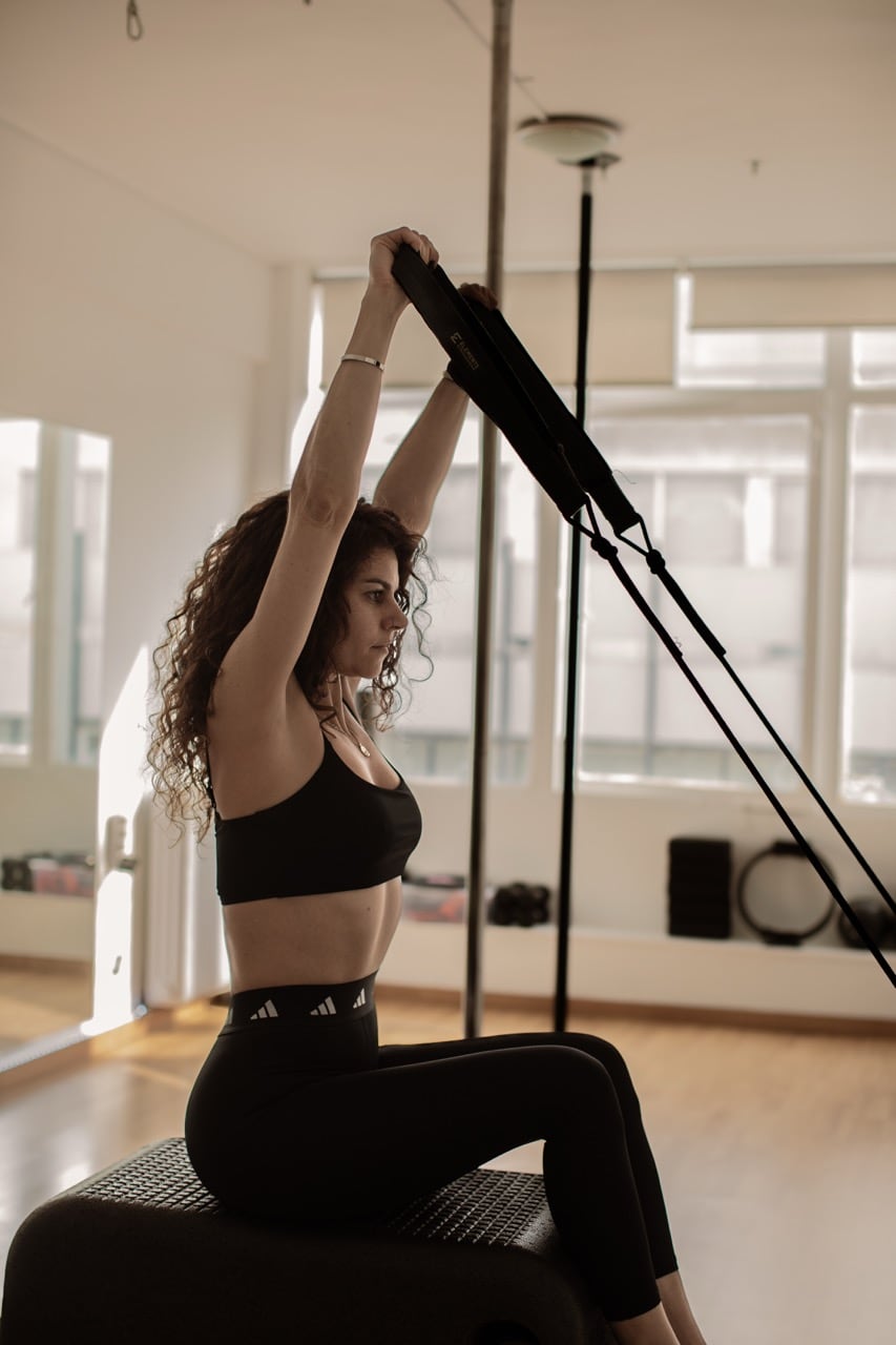8th-floor-pole-and-pilates-pilates-reformer-athina-sportshunter-15