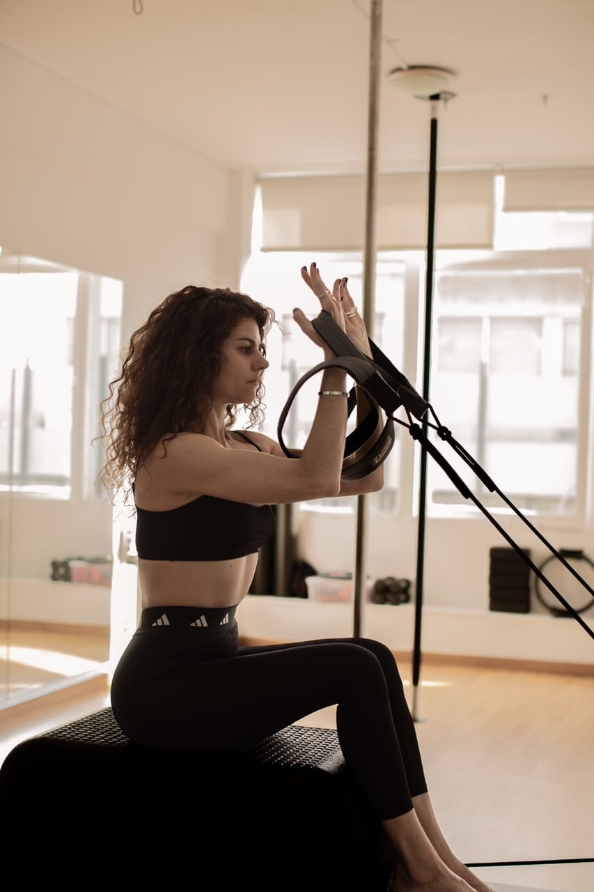 8th-floor-pole-and-pilates-pilates-reformer-athina-sportshunter-16
