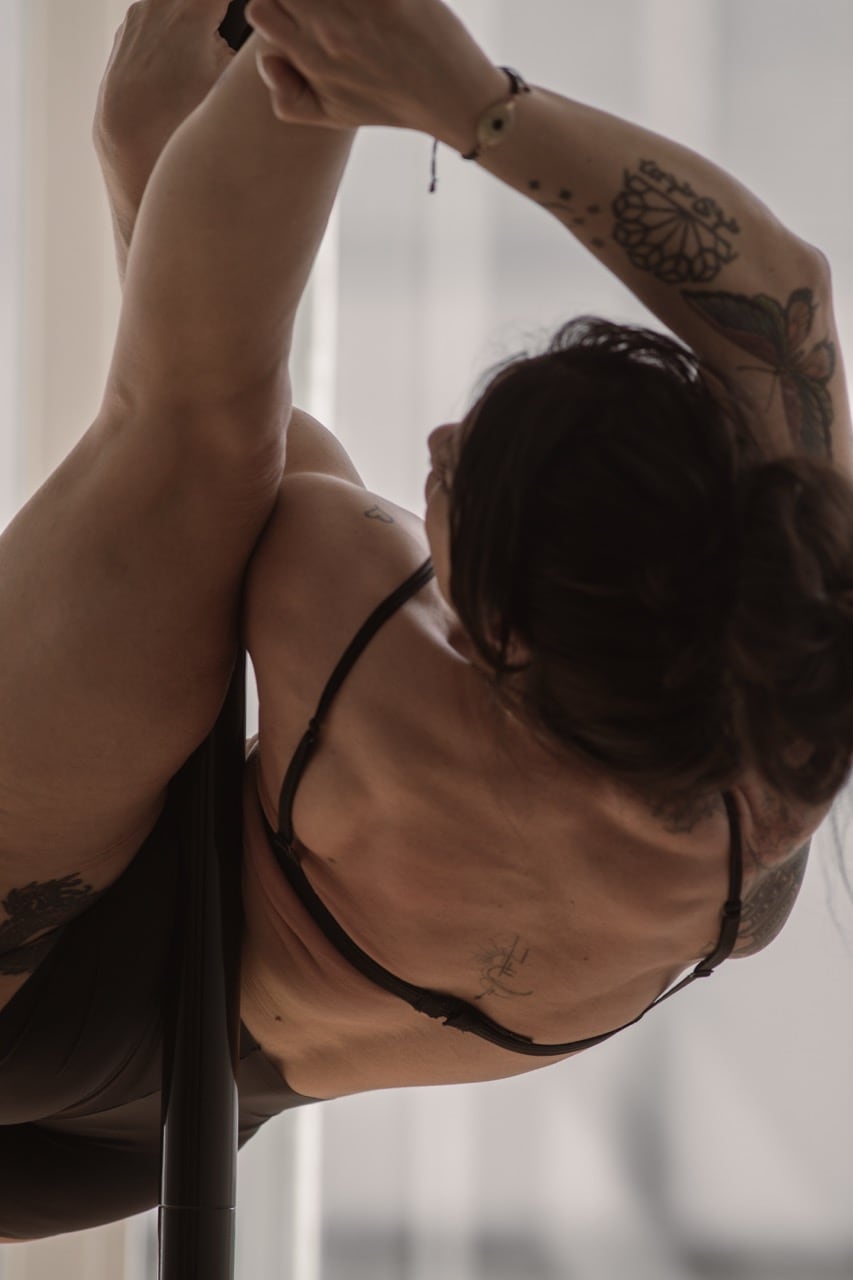 8th-floor-pole-and-pilates-pole-dance-athina-sportshunter-10