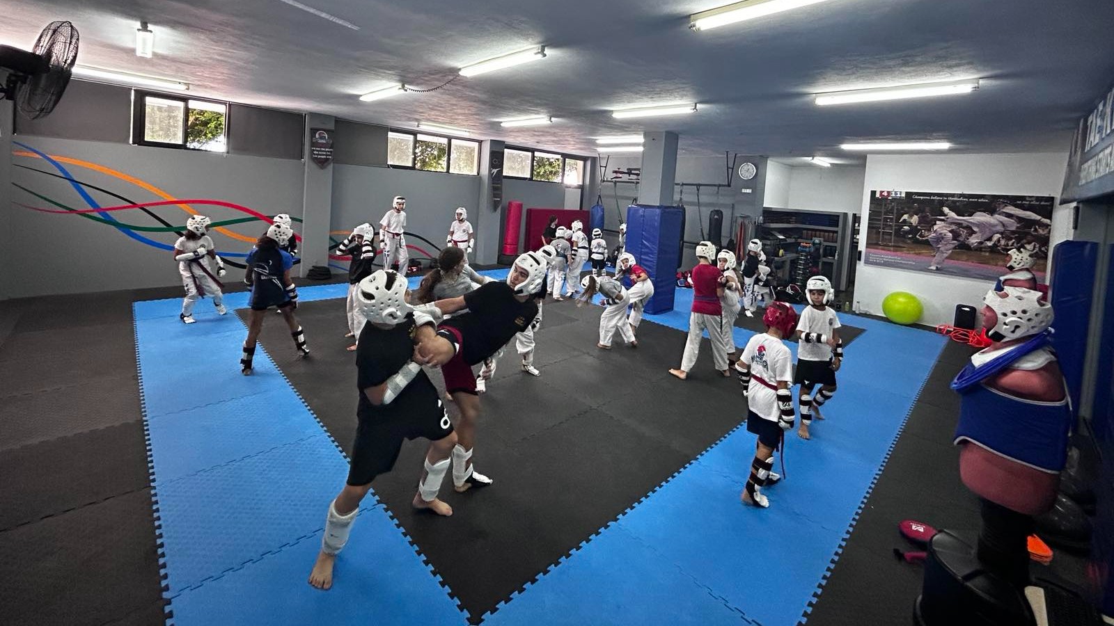 kolossos-rodou-taekwondo-rodos-sportshunter-cover-desktop